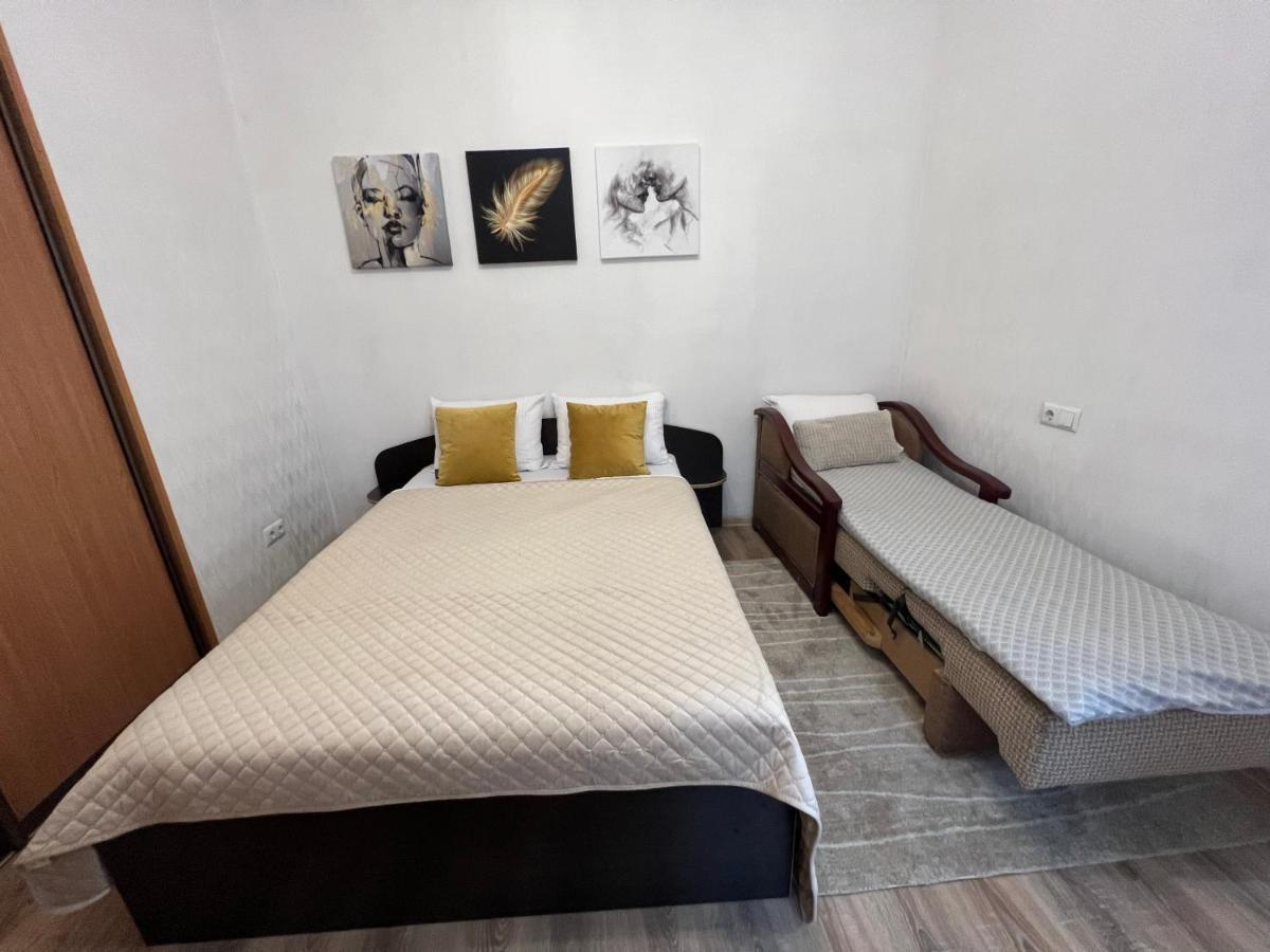 Cozy Apartment Near The Lviv National Opera Экстерьер фото
