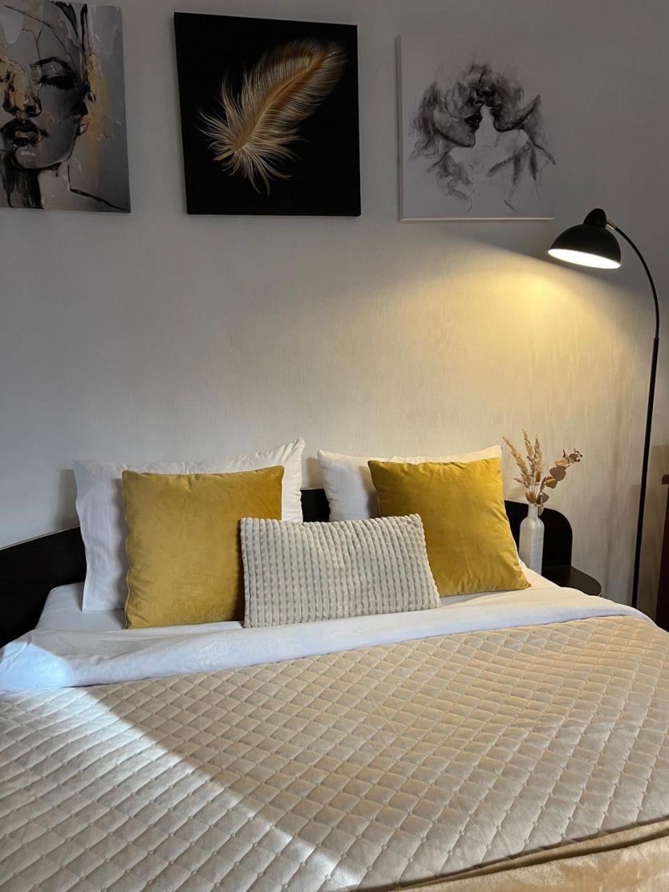 Cozy Apartment Near The Lviv National Opera Экстерьер фото