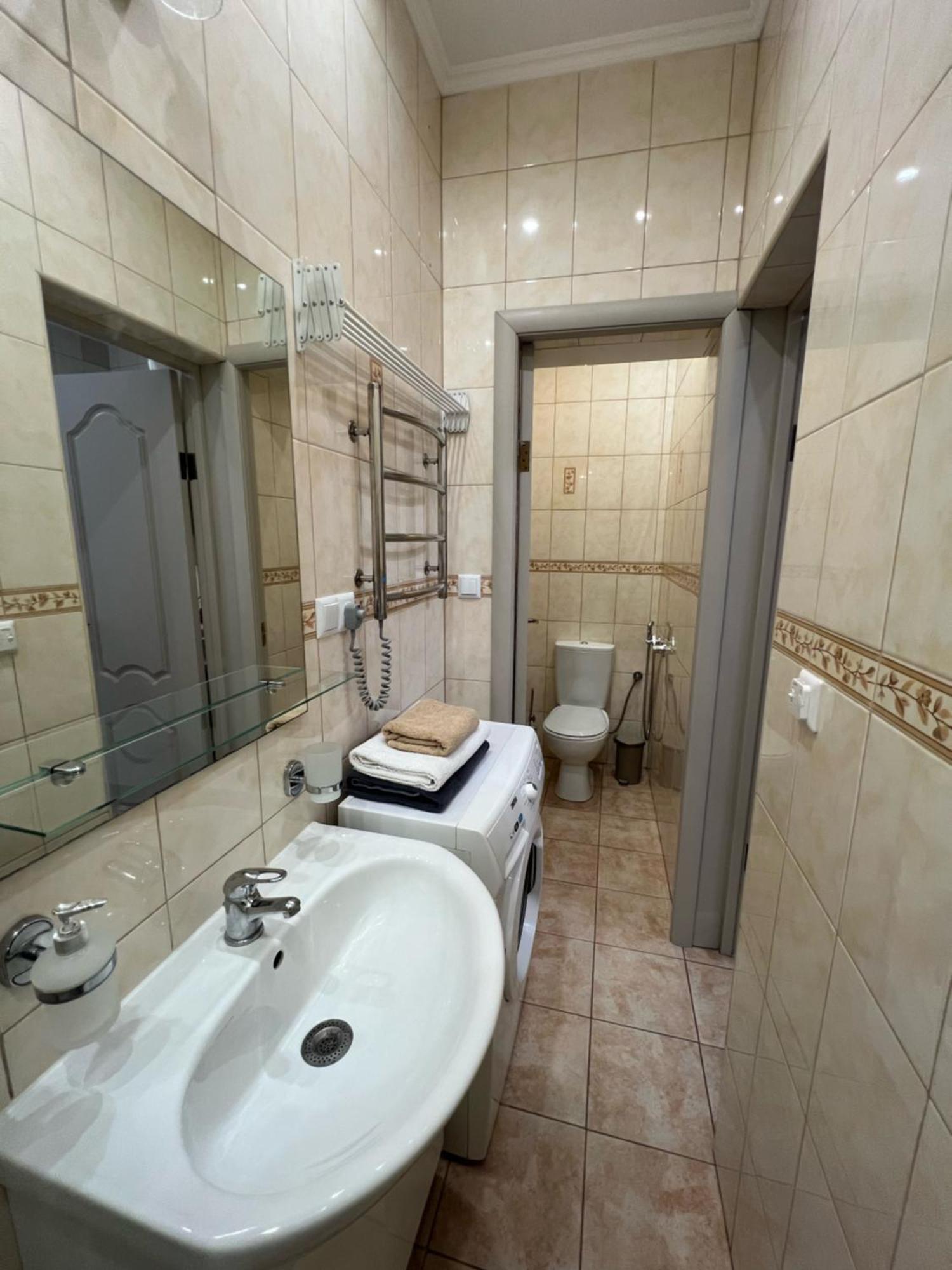 Cozy Apartment Near The Lviv National Opera Экстерьер фото